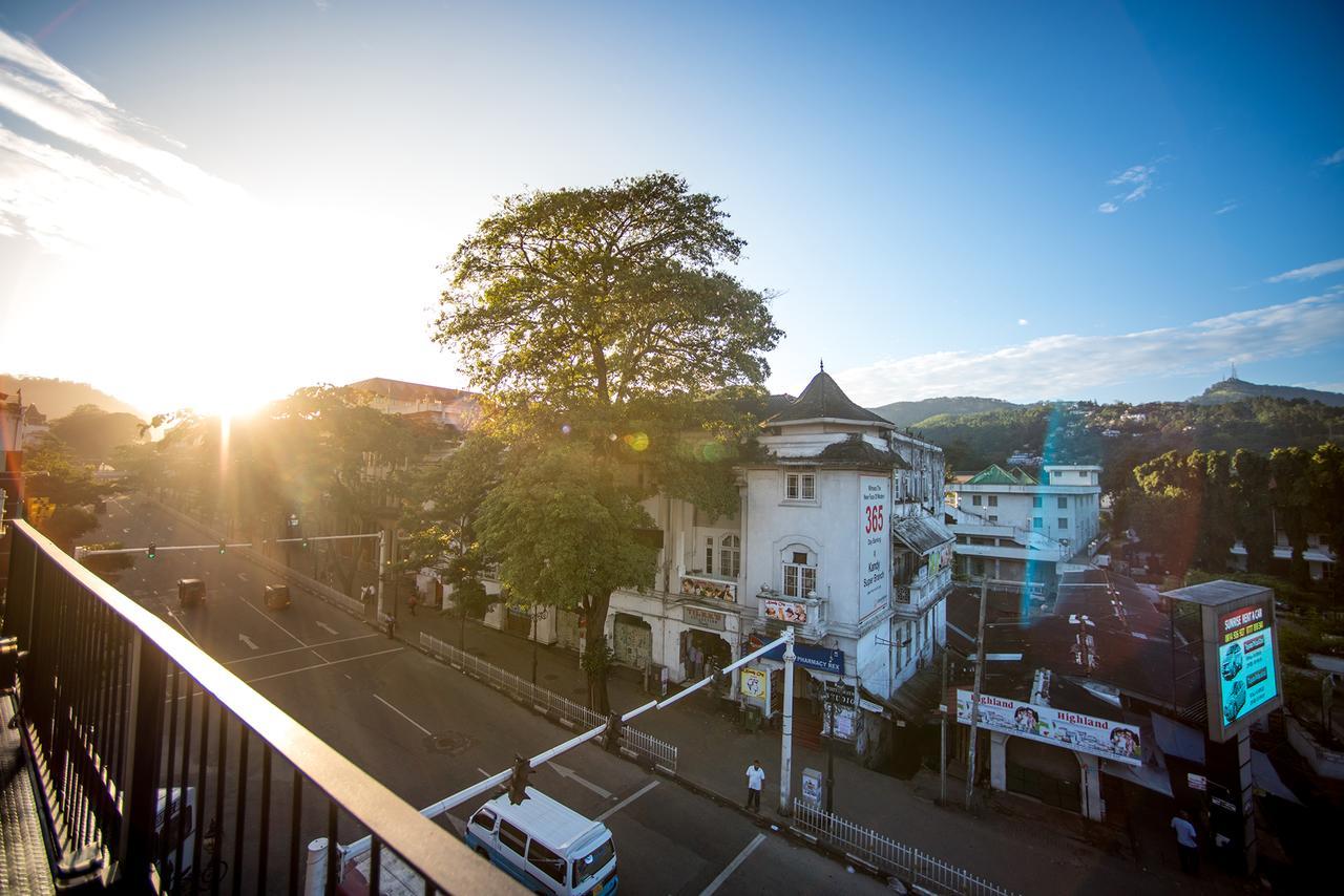 Impala City Hotel And Hostel Kandy 50 Bagian luar foto