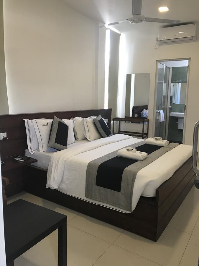Impala City Hotel And Hostel Kandy 50 Bagian luar foto