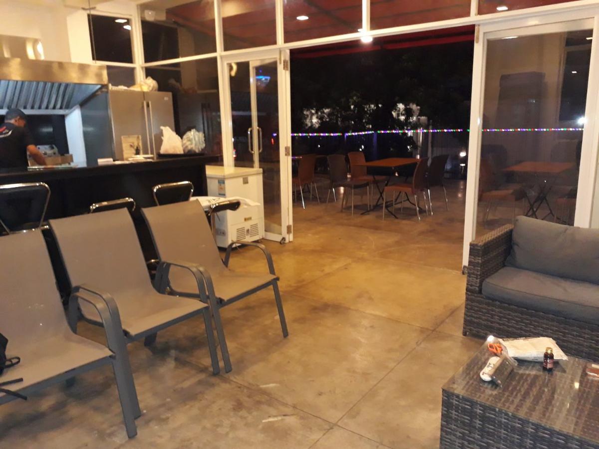Impala City Hotel And Hostel Kandy 50 Bagian luar foto